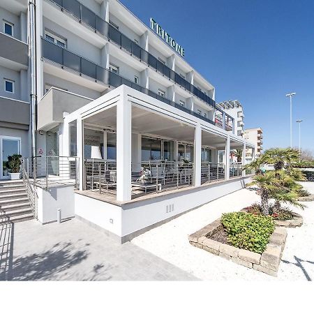 סניגליה Hotel Tritone מראה חיצוני תמונה